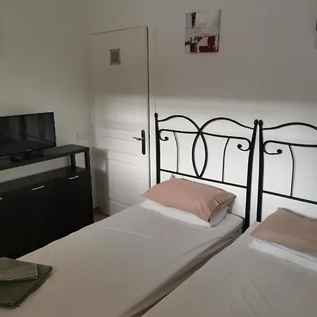 B10 Arenas 科斯塔卡莱塔