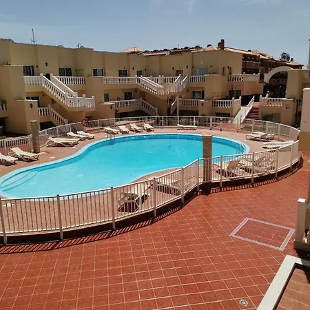 B10 Arenas Apartmán *