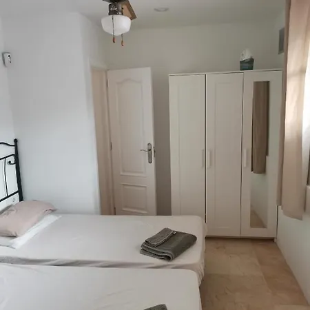 B10 Arenas * 科斯塔卡莱塔